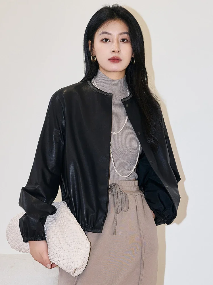 Simple O-neck Genuine Leather Jackets for Women Spring Autumn 2026 New High-end Casual Soft Black Short Real Sheepskin Coat
Simple O-neck Genuine Leather Jackets for Women Spring Autumn 2026 New High-end Casual Soft Black Short Real Sheepskin Coat