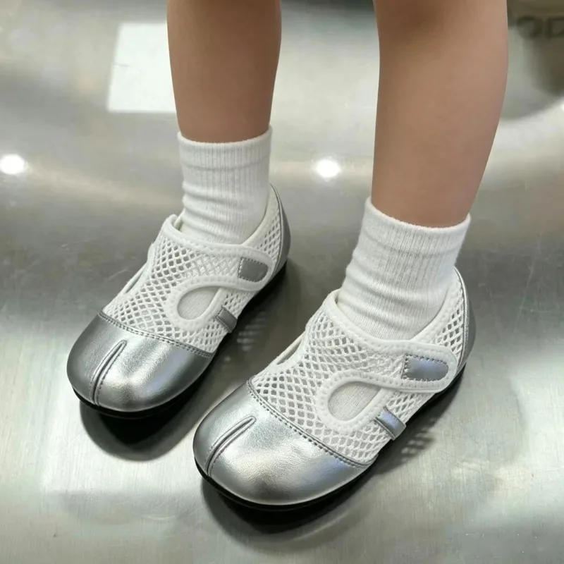 2026 Summer Baby Girls Casual Shoes Toddler Comfortable Kids Shoes Breathable Mesh Children Split toe leather shoes
2026 Summer Baby Girls Casual Shoes Toddler Comfortable Kids Shoes Breathable Mesh Children Split toe leather shoes