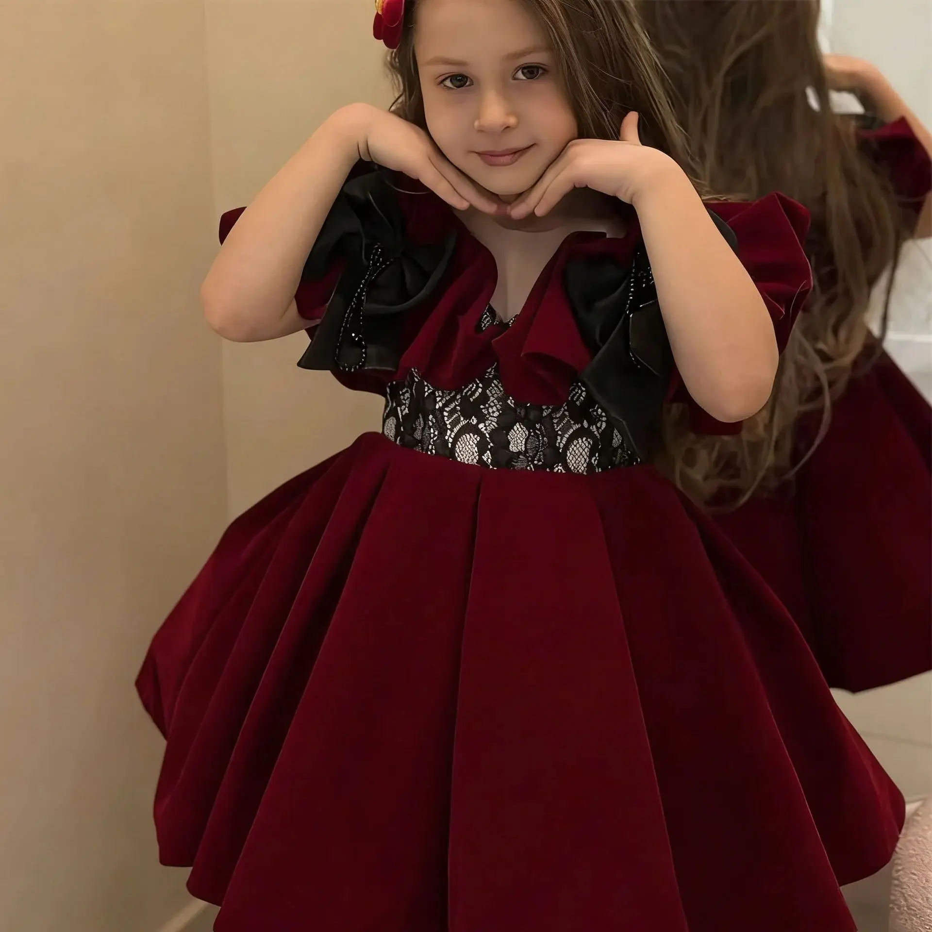 Princess Flower Girl Dress For Wedding Off Shoulder Ruched Knee Lenght Kids Birthday Party First Communion Ball Gowns Custom
Princess Flower Girl Dress For Wedding Off Shoulder Ruched Knee Lenght Kids Birthday Party First Communion Ball Gowns Custom
