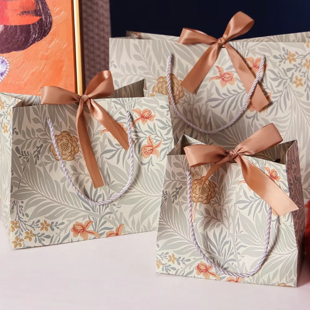 24pcs Paper Ribbon Tie Rope Fashion Gift Bags Wedding Party Jewelry Package Shopping Birthday Candy Flowers Packaging
24pcs Paper Ribbon Tie Rope Fashion Gift Bags Wedding Party Jewelry Package Shopping Birthday Candy Flowers Packaging