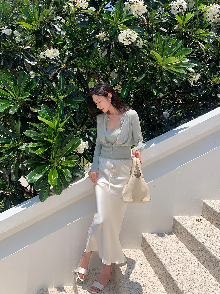 Lazy Zoe Knitted Two-Piece Set V-Ne Wrap Cardigan Outerwear Pure Color Versatile Slim Waist Casual Sle Women's Knitwear
Lazy Zoe Knitted Two-Piece Set V-Ne Wrap Cardigan Outerwear Pure Color Versatile Slim Waist Casual Sle Women's Knitwear