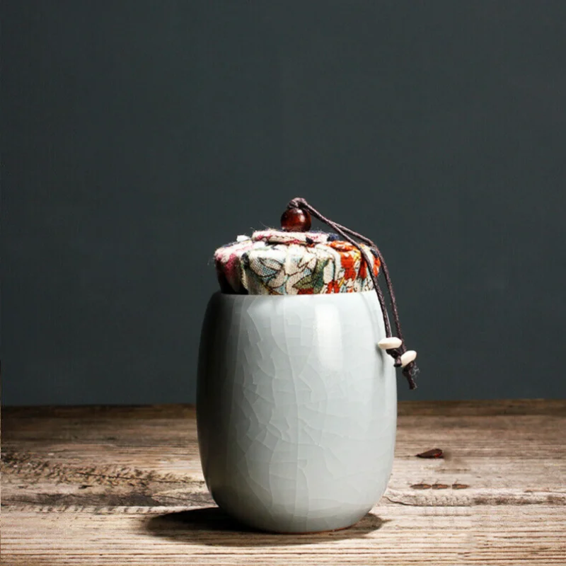 Exquisite Classic Ru Kiln Tea Jar Ru Porcelain Straight Jar Small Tea Storage
Exquisite Classic Ru Kiln Tea Jar Ru Porcelain Straight Jar Small Tea Storage