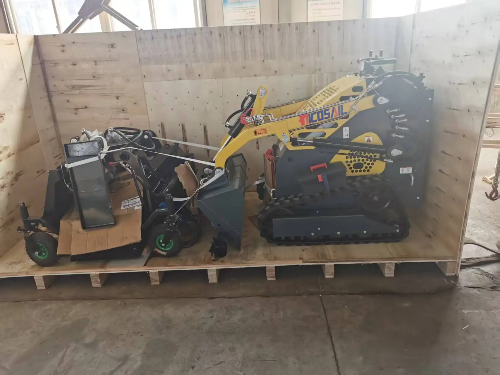The factory offers a variety of skid steer loaders and telescopic boom loaders at competitive prices
The factory offers a variety of skid steer loaders and telescopic boom loaders at competitive prices