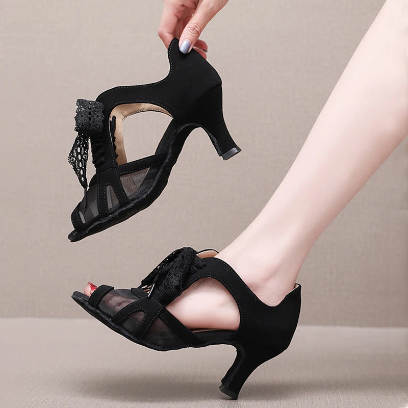 Peep Toe Ballroom Latin Salsa Dance Shoes Women High Heel Practice Dancing Sandals for Social Dance Beginner
Peep Toe Ballroom Latin Salsa Dance Shoes Women High Heel Practice Dancing Sandals for Social Dance Beginner