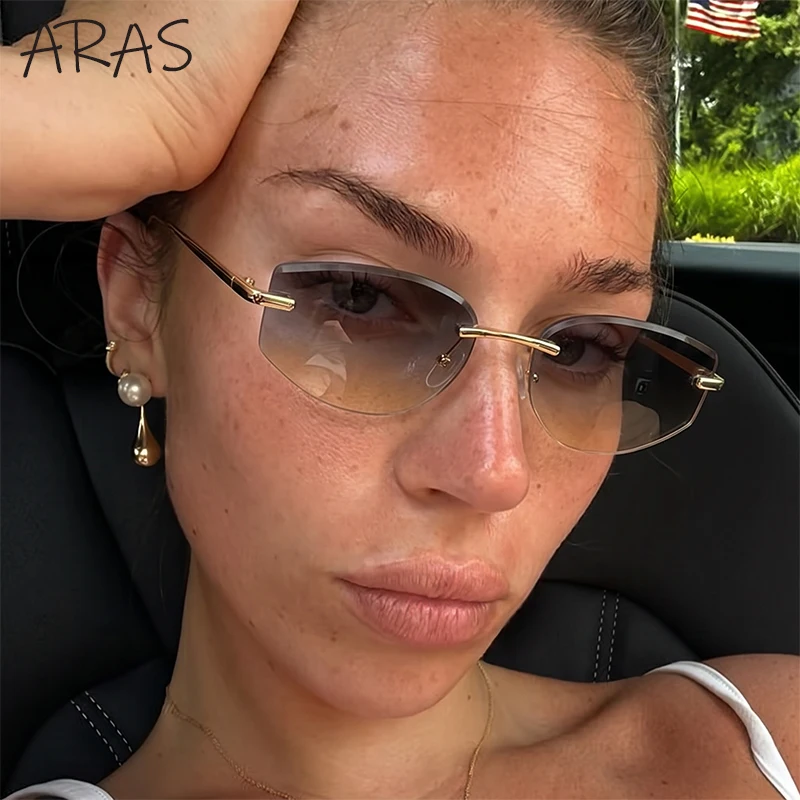 Y2K Punk Rectangle Rimless Sunglasses Women 2026 Luxury Brand Designer Steampunk Metal Frame Oval Sun Glasses for Ladies Eyewear
Y2K Punk Rectangle Rimless Sunglasses Women 2026 Luxury Brand Designer Steampunk Metal Frame Oval Sun Glasses for Ladies Eyewear