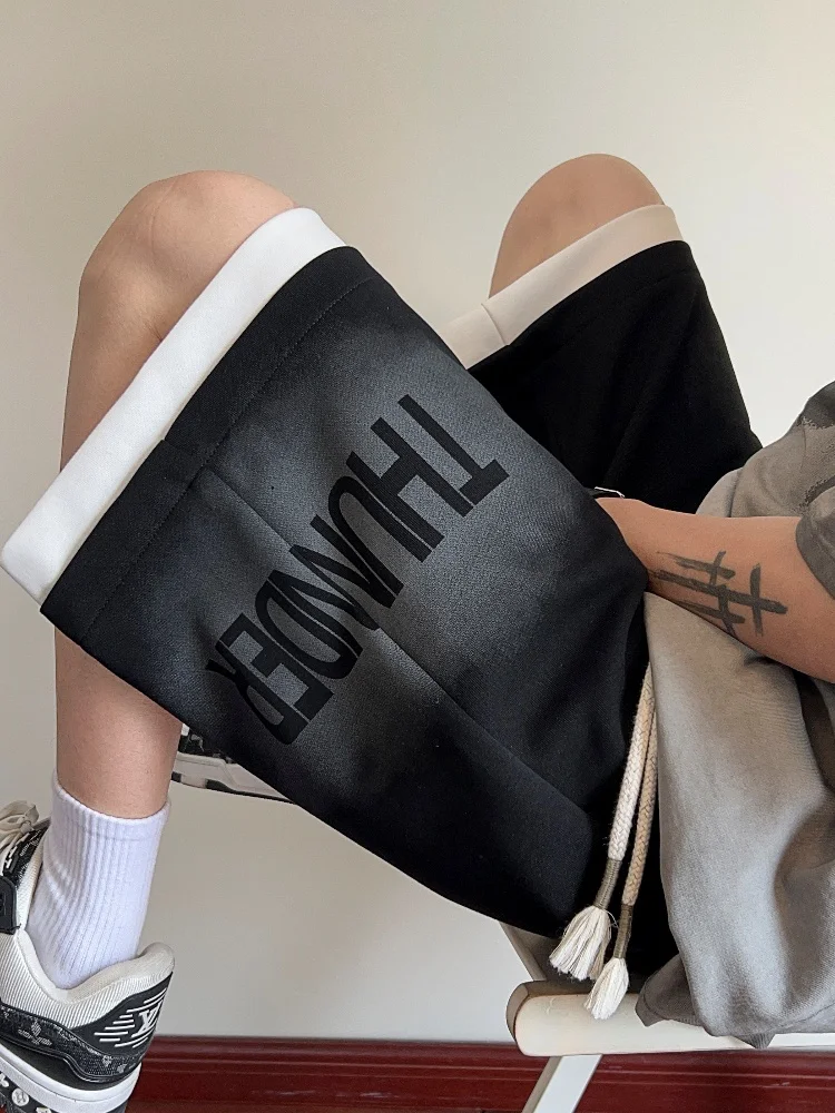 Мужские спортивные шорты, летние, тонкие, новые, модные, повседневные, свободные, прямого кроя, средней длины, больших размеров, с эластичным поясом, быстросохнущие
Мужские спортивные шорты, летние, тонкие, новые, модные, повседневные, свободные, прямого кроя, средней длины, больших размеров, с эластичным поясом, быстросохнущие