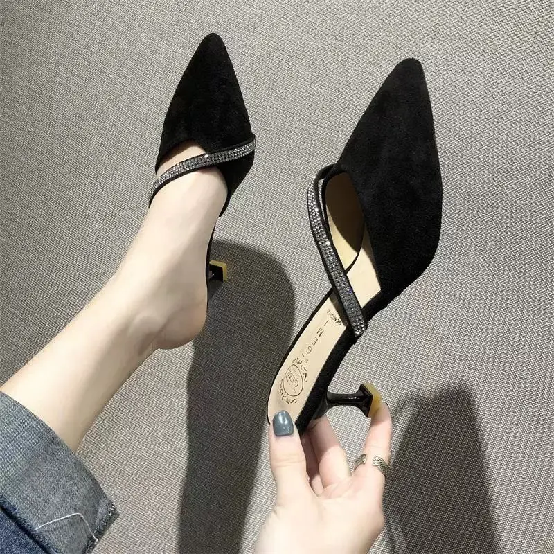 Canvas Women's Slippers and Ladies Sandals Sexy Heeled Black Shoes Crystals 2025 Trend Pvc Designer Luxury Slip-resistant Slides
Canvas Women's Slippers and Ladies Sandals Sexy Heeled Black Shoes Crystals 2025 Trend Pvc Designer Luxury Slip-resistant Slides