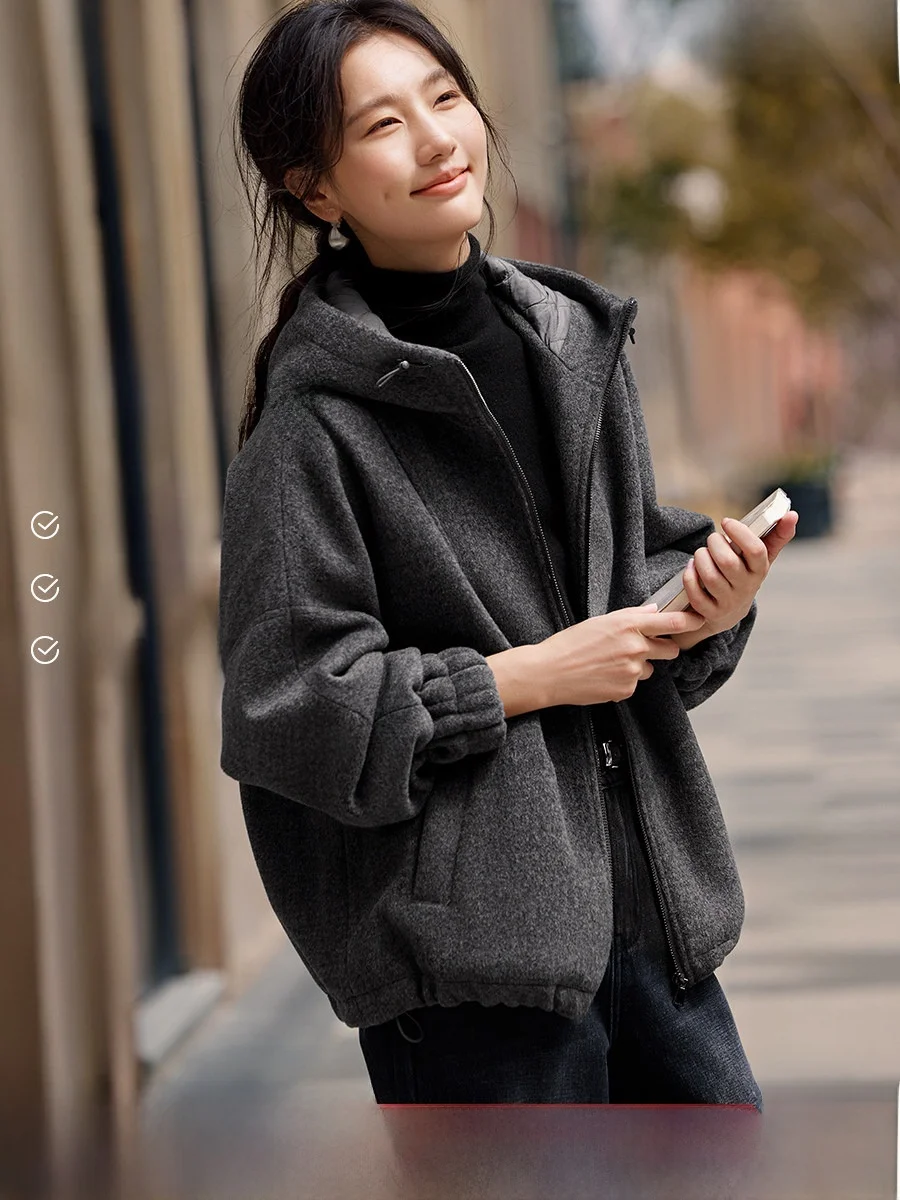 XWI повседневный женский зимний топ с капюшоном, новый утягивающий возрастной топ, модный прямой размер, смесь полиэстера и вискозы
XWI повседневный женский зимний топ с капюшоном, новый утягивающий возрастной топ, модный прямой размер, смесь полиэстера и вискозы