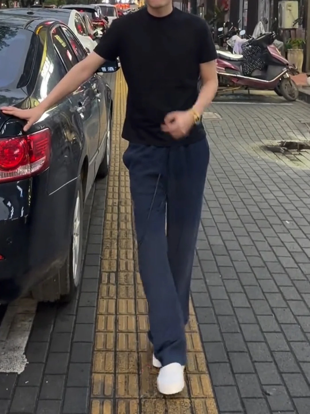 Cool Sensation Men's Summer Thin Casual Pants American Style Lazy Straight Leg Trousers Loose Fit Elastic Waist Casual Pants
Cool Sensation Men's Summer Thin Casual Pants American Style Lazy Straight Leg Trousers Loose Fit Elastic Waist Casual Pants