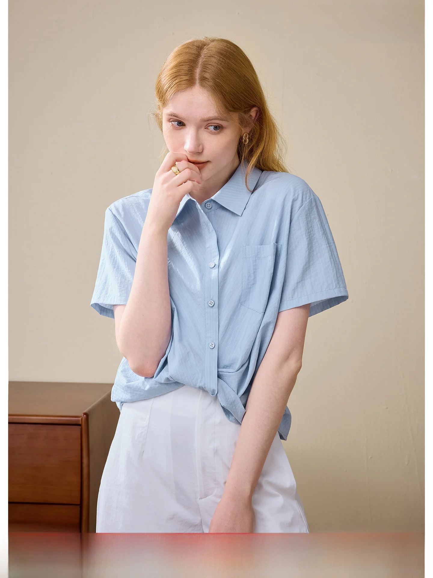 KUHNMARVIN Nautical Knot Short Sleeve Shirt Women's Commute Versatile Top Casual Loose Fit Button Detail Polyester Blend
KUHNMARVIN Nautical Knot Short Sleeve Shirt Women's Commute Versatile Top Casual Loose Fit Button Detail Polyester Blend