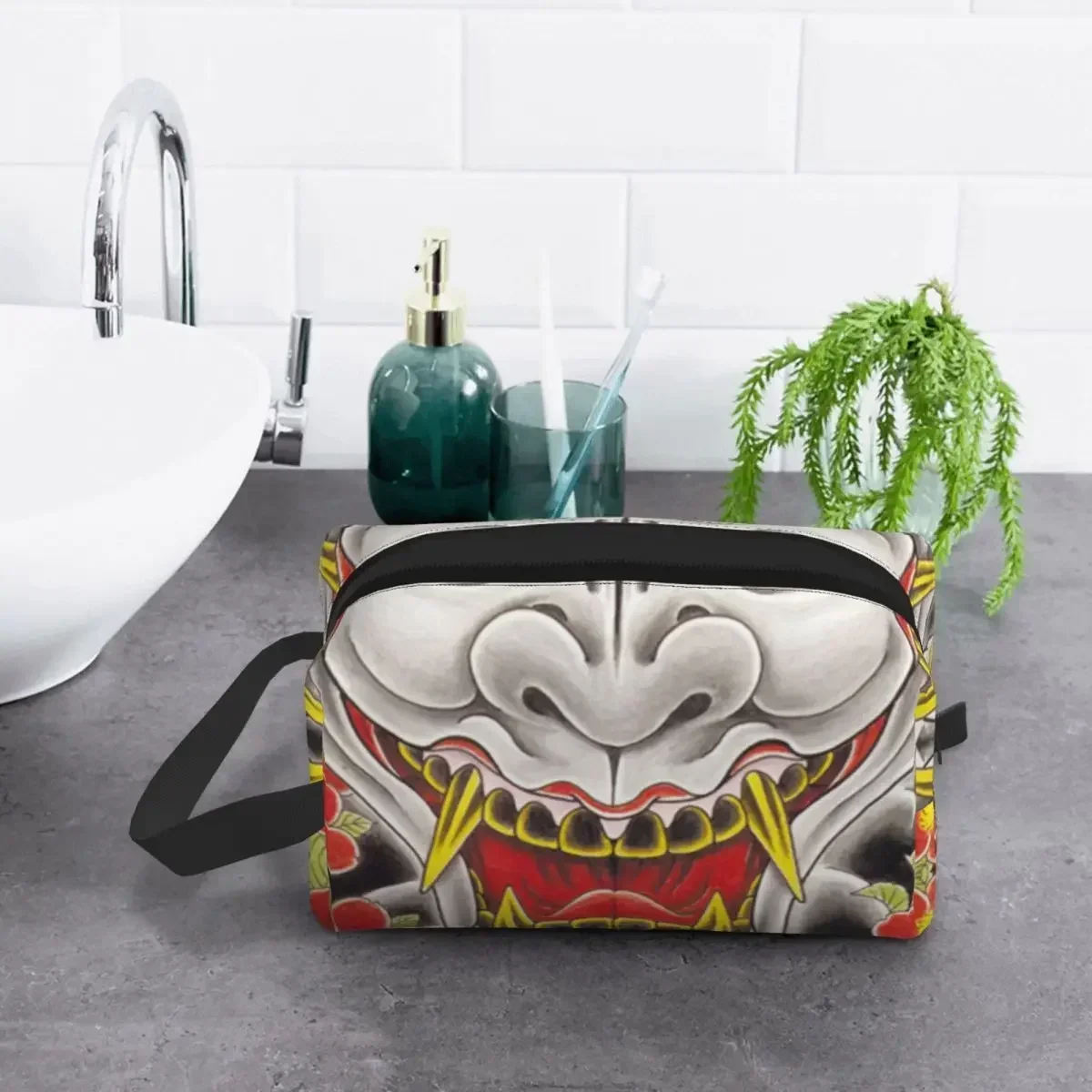Majima Hanya Tattoo Samurai Косметический органайзер для макияжа Lady Beauty Storage Dopp Kit Box
Majima Hanya Tattoo Samurai Косметический органайзер для макияжа Lady Beauty Storage Dopp Kit Box