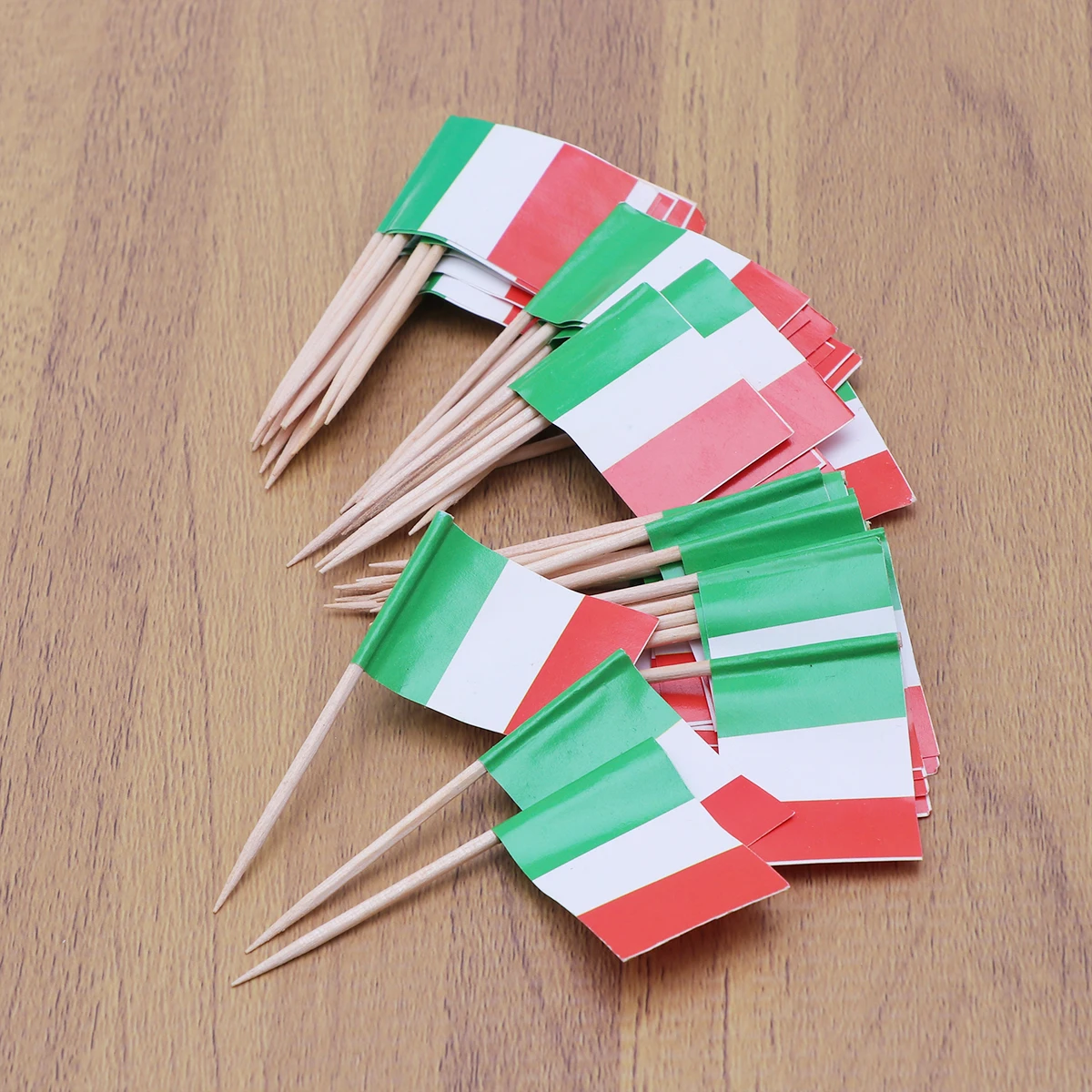100pcs Italy Flag Shape Paper Cake Toppers Bright Color Decorative Food Picks For Cupcakes Cookies Cakes Fruits Brownies Ice
100pcs Italy Flag Shape Paper Cake Toppers Bright Color Decorative Food Picks For Cupcakes Cookies Cakes Fruits Brownies Ice