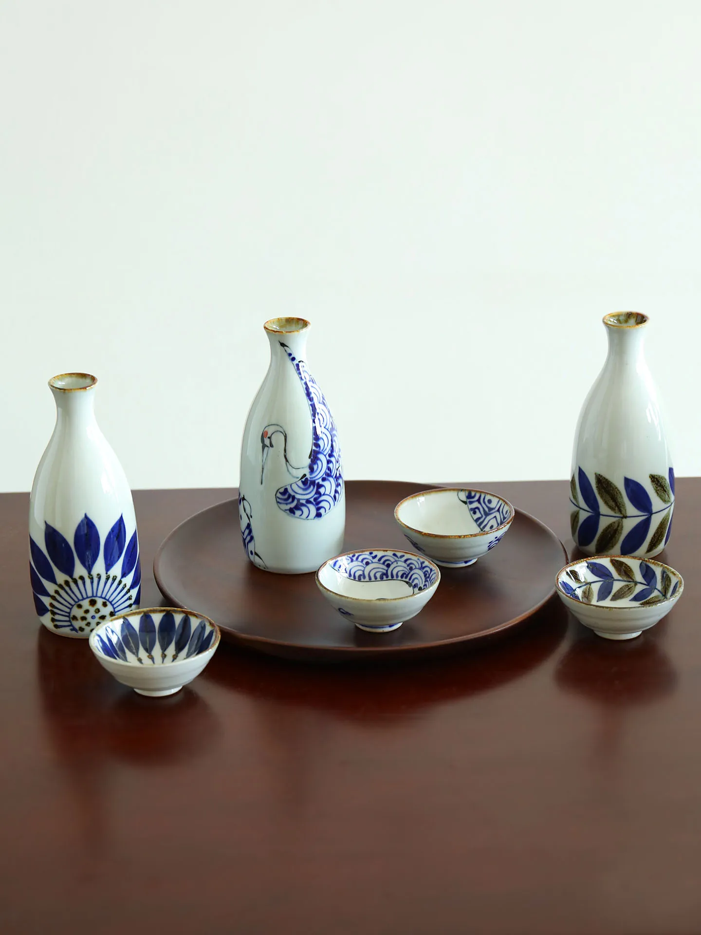 Authentic XiaoKuiKan Townhouse Hand-Painted Cerc Sake Cup Original XiangFang Kiln Traditional Japanese Alcohol Serving Set
Authentic XiaoKuiKan Townhouse Hand-Painted Cerc Sake Cup Original XiangFang Kiln Traditional Japanese Alcohol Serving Set