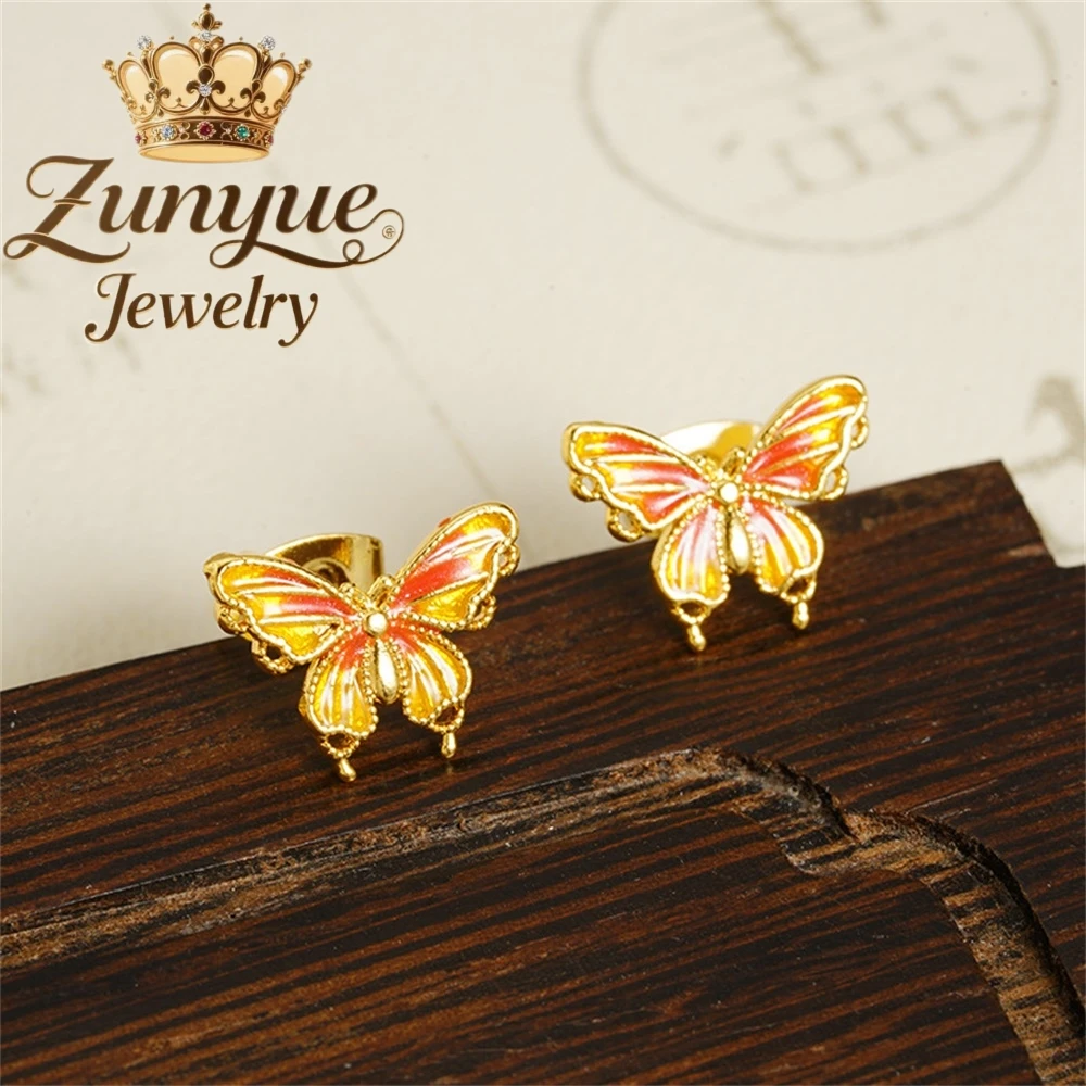 Sand Gold Three-Dimensional Colorful Butterfly Stud Earrings Luxury Quality Jewelry Fashion Jewelry Exquisite Charms Elegant
Sand Gold Three-Dimensional Colorful Butterfly Stud Earrings Luxury Quality Jewelry Fashion Jewelry Exquisite Charms Elegant
