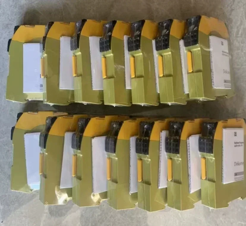 1pcs Original New Safety Relay PNOZ S4 751134 750134 S2 751102 PNOZ S2 750102 750104 751104 S5 751105cheap And Fine
1pcs Original New Safety Relay PNOZ S4 751134 750134 S2 751102 PNOZ S2 750102 750104 751104 S5 751105cheap And Fine