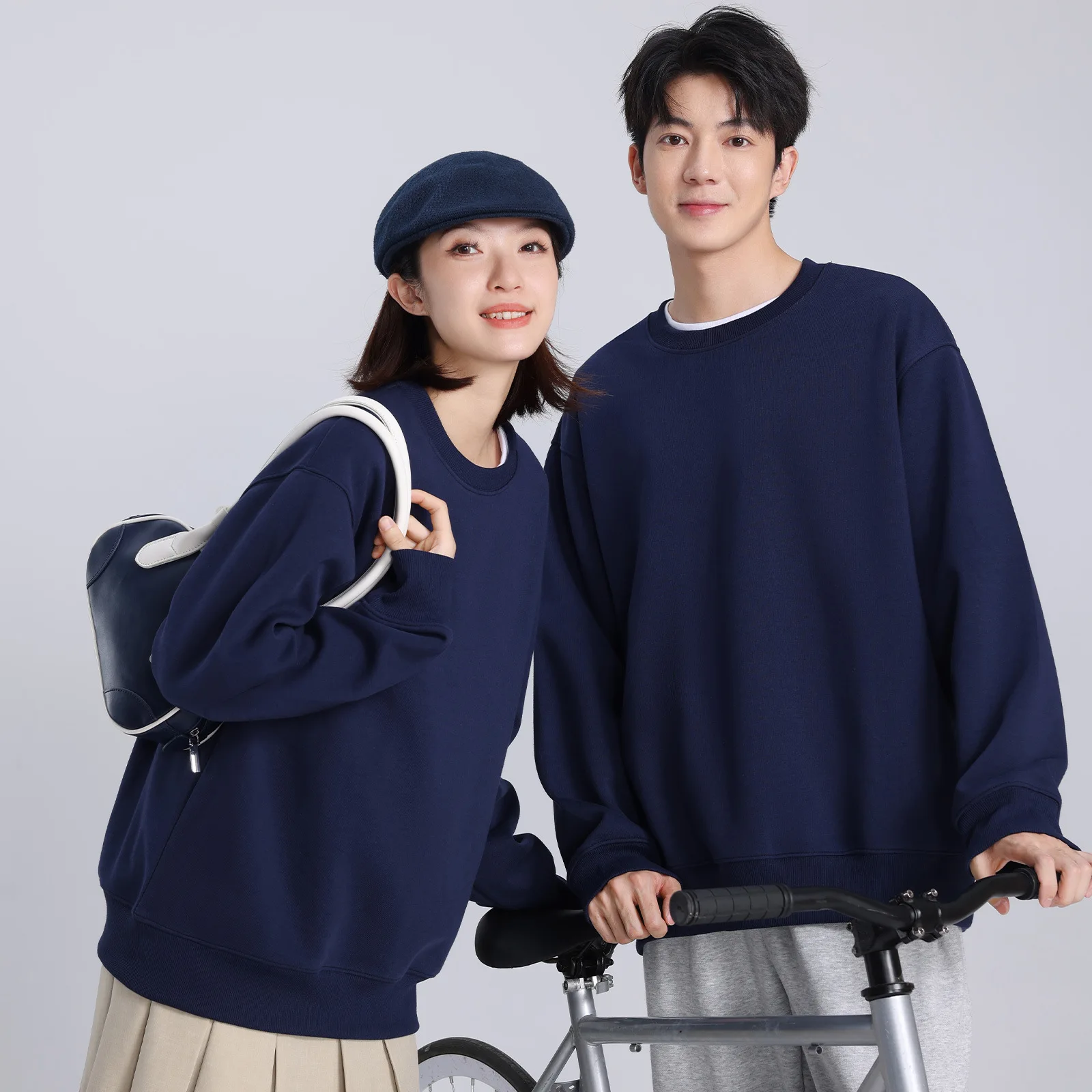 Men's and women's crew neck sweater spring and autumn pullover sports and leisure trend loose printing logo activity clothes
Men's and women's crew neck sweater spring and autumn pullover sports and leisure trend loose printing logo activity clothes