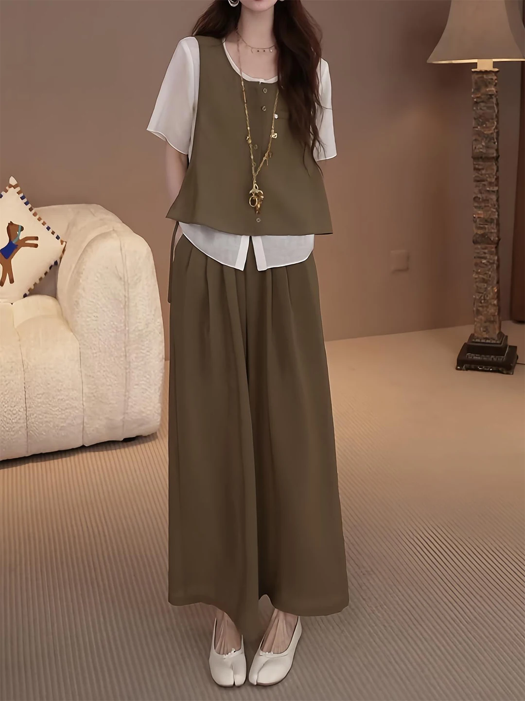 Retro High Waist Short Sleeve Women's Set Summer Casual Wide Leg Pants Three Piece Suit Vintage Style Button up Shirt Vest
Retro High Waist Short Sleeve Women's Set Summer Casual Wide Leg Pants Three Piece Suit Vintage Style Button up Shirt Vest