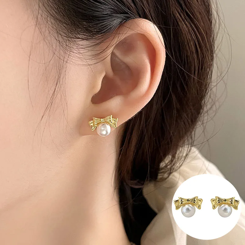 100% 925 Sterling Silver Pearl Bowknot Earring for Women Girl Fashion Simple Geometric Design Jewelry Party Gift Dropshipping
100% 925 Sterling Silver Pearl Bowknot Earring for Women Girl Fashion Simple Geometric Design Jewelry Party Gift Dropshipping