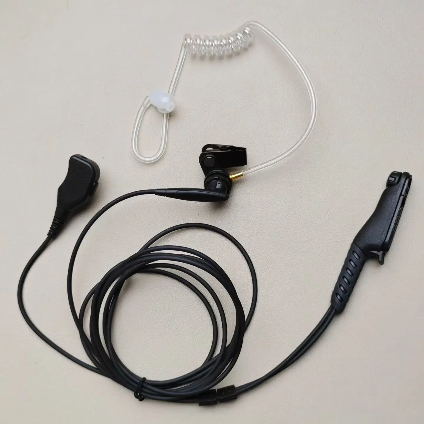 Акустическая трубка-гарнитура с микрофоном для радиостанций Motorola R7, R7A, ION, APX-N30, APX-N50, APX-N70
Акустическая трубка-гарнитура с микрофоном для радиостанций Motorola R7, R7A, ION, APX-N30, APX-N50, APX-N70