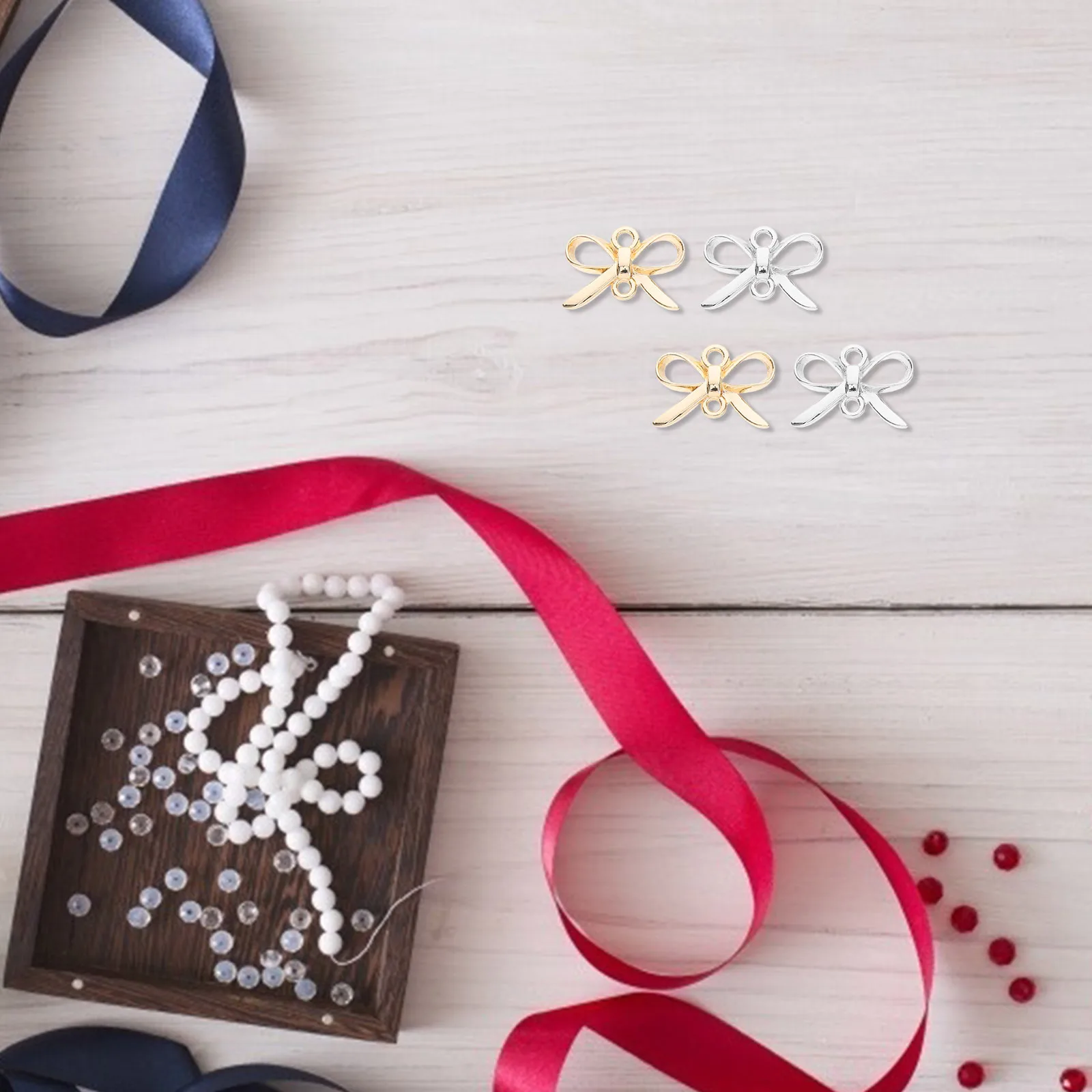 50pcs Earring Accessories Bowknot Charm Links Alloy Jewelry Connectors Pendant Charms DIY Necklace Making Supplies Gift
50pcs Earring Accessories Bowknot Charm Links Alloy Jewelry Connectors Pendant Charms DIY Necklace Making Supplies Gift