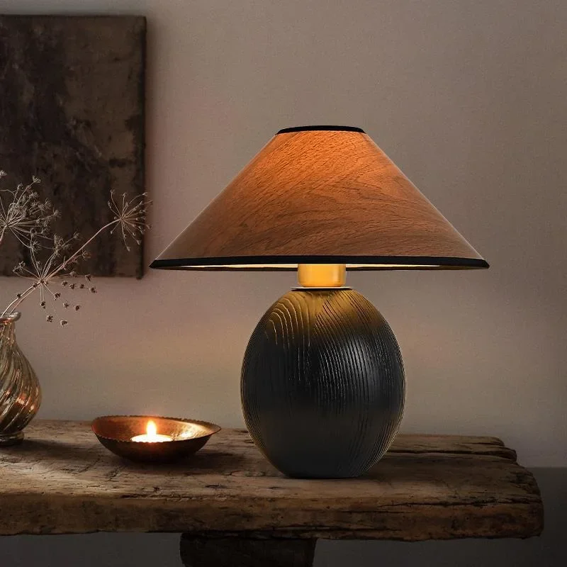 Medieval wabi-sandy wind solid wood desk lamp Japanese-style homestay bedroom bedside hotel
Medieval wabi-sandy wind solid wood desk lamp Japanese-style homestay bedroom bedside hotel