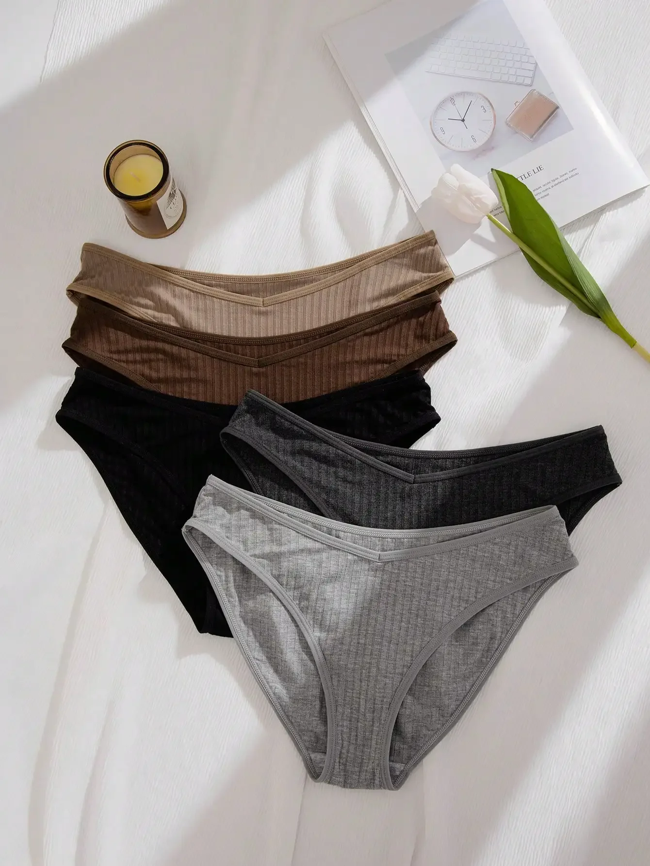 Women's Casual Multicolor Plain Fabric Briefs With Slight Stretch
Women's Casual Multicolor Plain Fabric Briefs With Slight Stretch