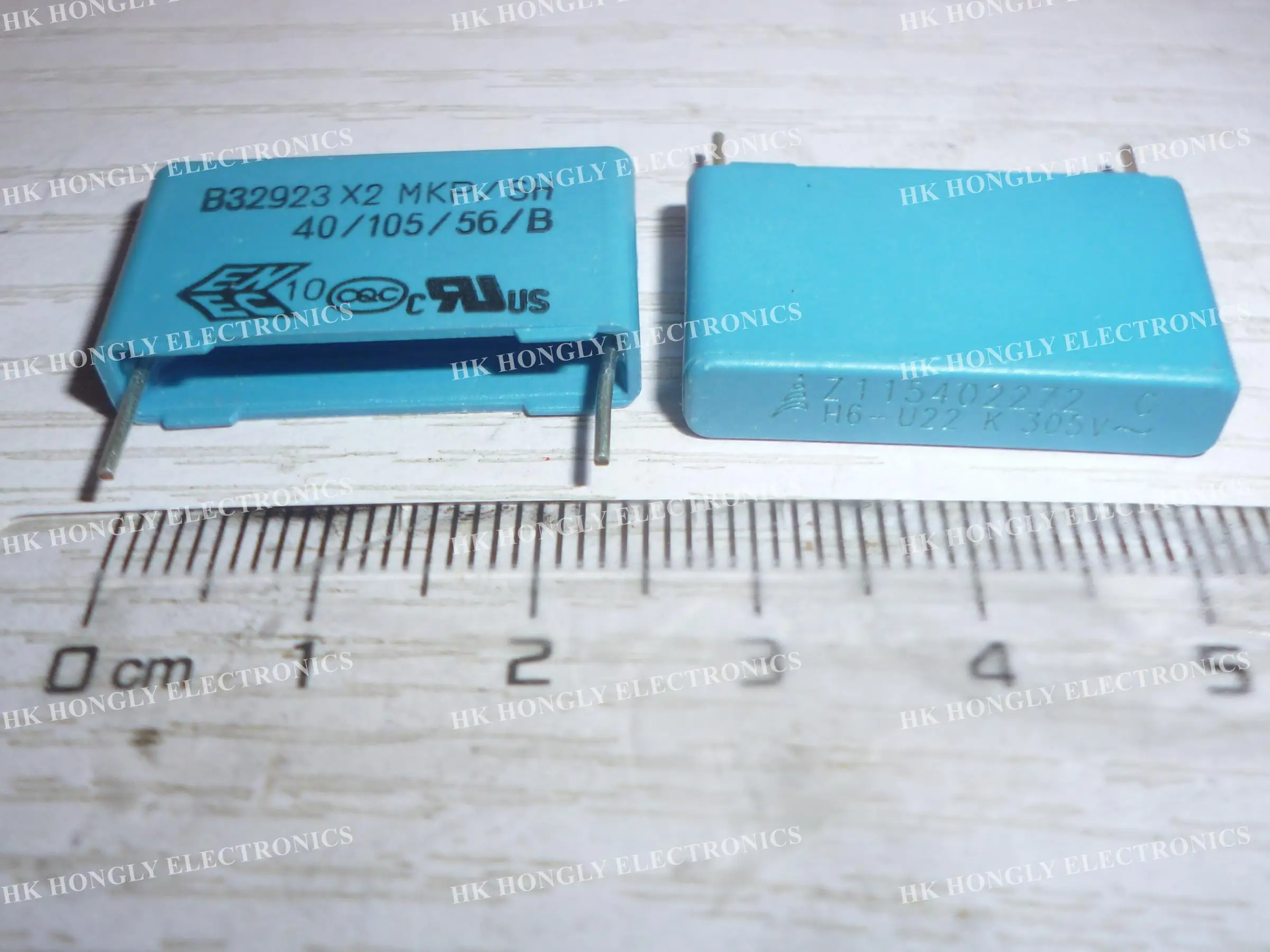 5 шт. B32923 X2 MKP/SH U22 U33 U47 U56 U68 K 10% M 20% 305 В 0,22 мкФ 0,33 мкФ 0,47 мкФ 0,56 мкФ 0,68 мкФ C Корпус P = 2,5 мм КОНДЕНСАТОР пленки
5 шт. B32923 X2 MKP/SH U22 U33 U47 U56 U68 K 10% M 20% 305 В 0,22 мкФ 0,33 мкФ 0,47 мкФ 0,56 мкФ 0,68 мкФ C Корпус P = 2,5 мм КОНДЕНСАТОР пленки