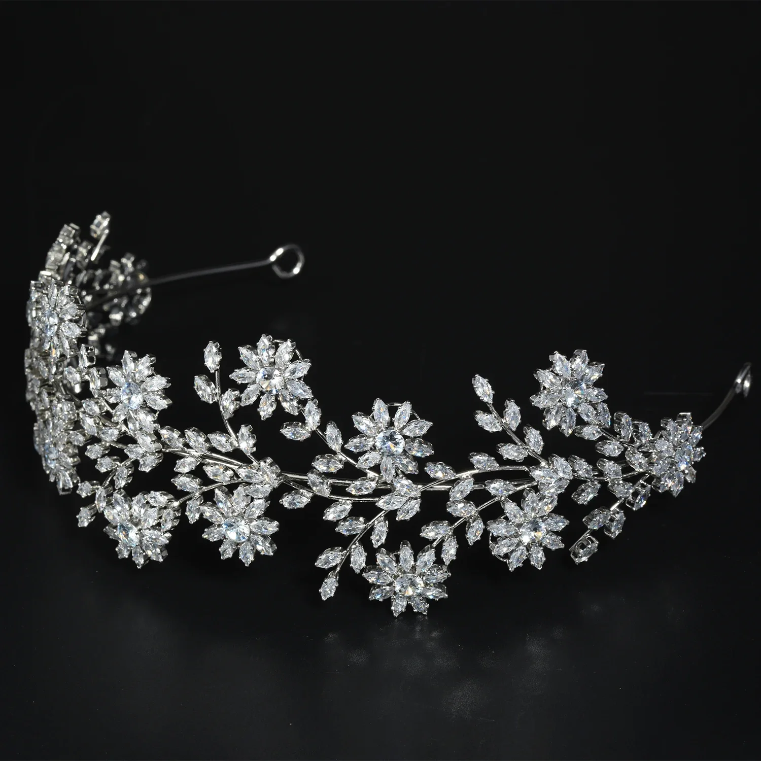 Luxury Bridal Headbands Wedding Headdress Cubic Zirconia Flower Bride Tiaras Crowns For Women Prom Party Hair Jewelry Hairbands
Luxury Bridal Headbands Wedding Headdress Cubic Zirconia Flower Bride Tiaras Crowns For Women Prom Party Hair Jewelry Hairbands