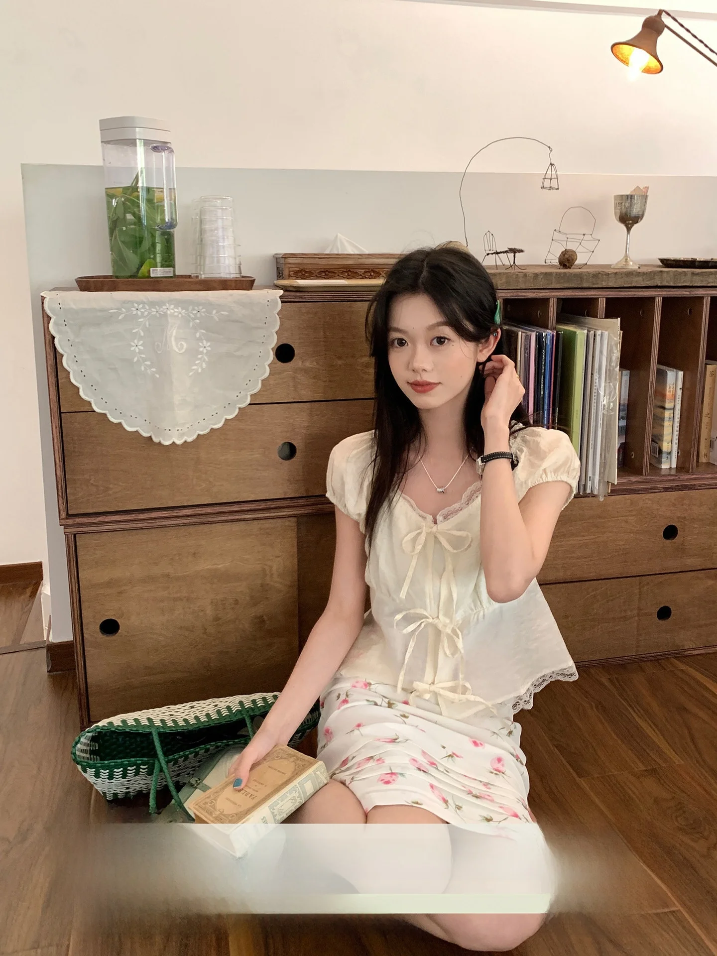 Sweet Style Cheeset Bunny Women's Shirt Thin Tie Design Summer New Slim Fit Bubble Sleeve Top Korean Japanese Sweet Style
Sweet Style Cheeset Bunny Women's Shirt Thin Tie Design Summer New Slim Fit Bubble Sleeve Top Korean Japanese Sweet Style