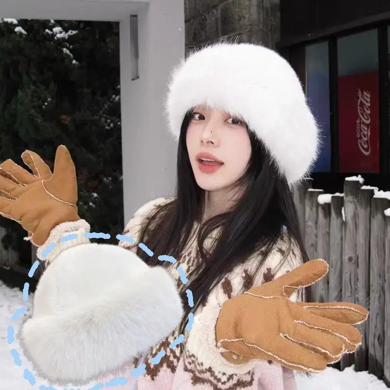Fashion Plush Cap Ladies Winter Solid Windproof Fisherman Hat Women Fluffy Plush Bucket Hats Imitation Fur Ear Protection Caps 
Fashion Plush Cap Ladies Winter Solid Windproof Fisherman Hat Women Fluffy Plush Bucket Hats Imitation Fur Ear Protection Caps
