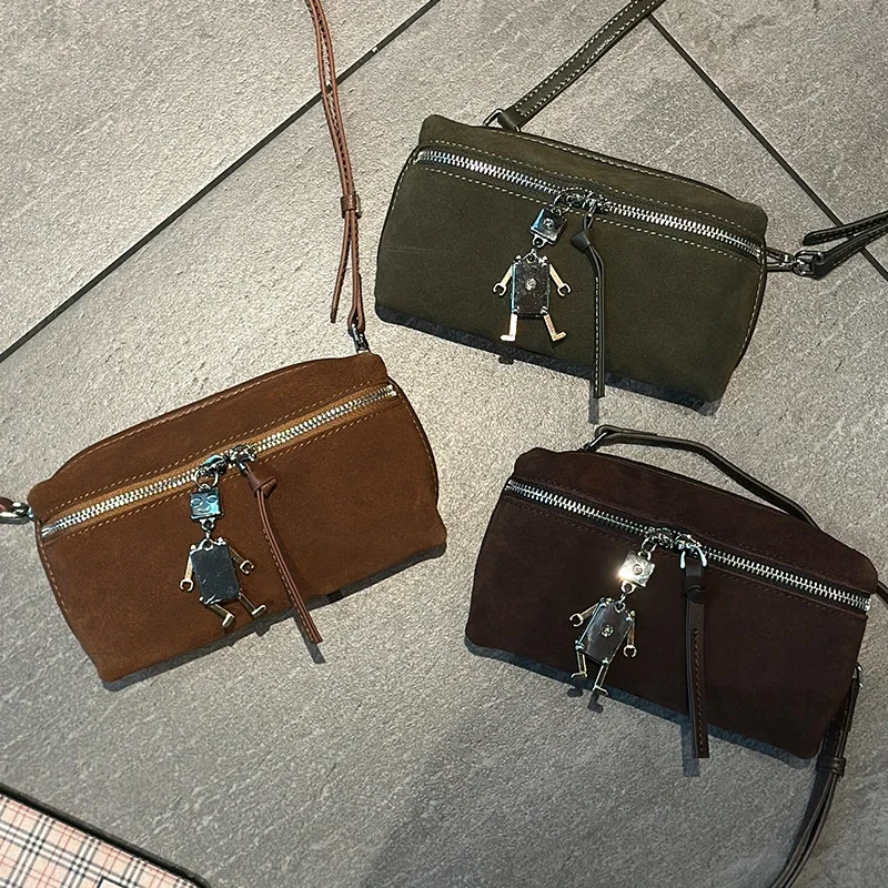 Осень-зима 2022, женская мини-замшевая сумка через плечо из воловьей кожи, роскошная дизайнерская женская сумка через плечо для поездок на работу, сумка для телефона OL 
Осень-зима 2022, женская мини-замшевая сумка через плечо из воловьей кожи, роскошная дизайнерская женская сумка через плечо для поездок на работу, сумка для телефона OL