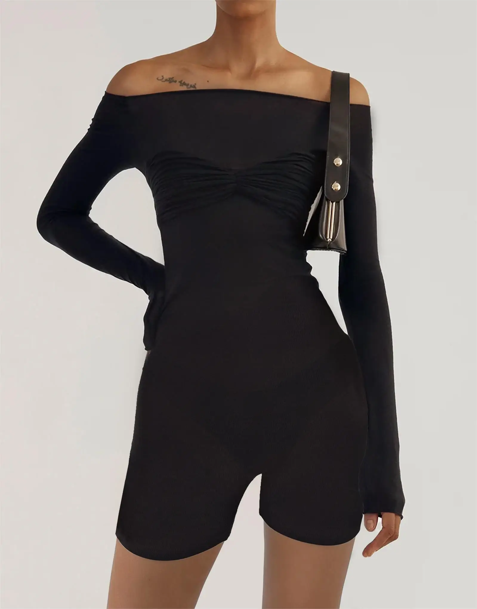 New Fashion Women Off-Shoulder Jumpsuit Casual Solid Color Ruched Long Sleeve Bodysuit Playsuit Clubwear Streetwear S M L
New Fashion Women Off-Shoulder Jumpsuit Casual Solid Color Ruched Long Sleeve Bodysuit Playsuit Clubwear Streetwear S M L