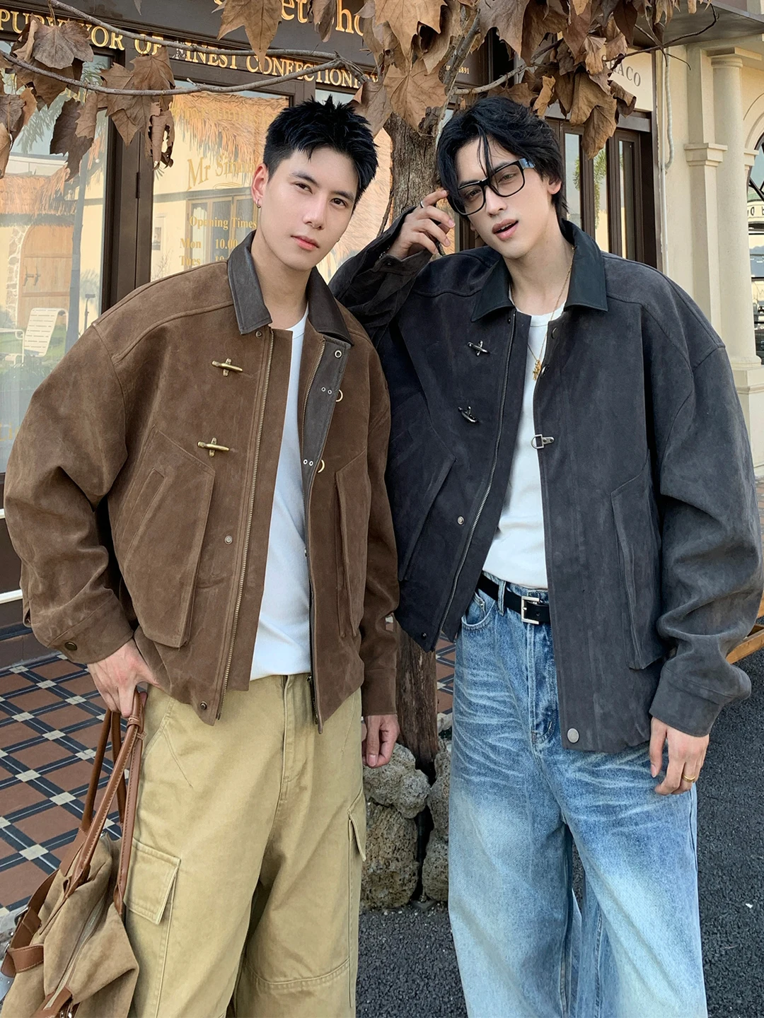 Ретро-куртка в американском стиле для мужчин: замшевая, с отложным воротником, осенняя, стильная, молодежная, из полиэстера
Ретро-куртка в американском стиле для мужчин: замшевая, с отложным воротником, осенняя, стильная, молодежная, из полиэстера