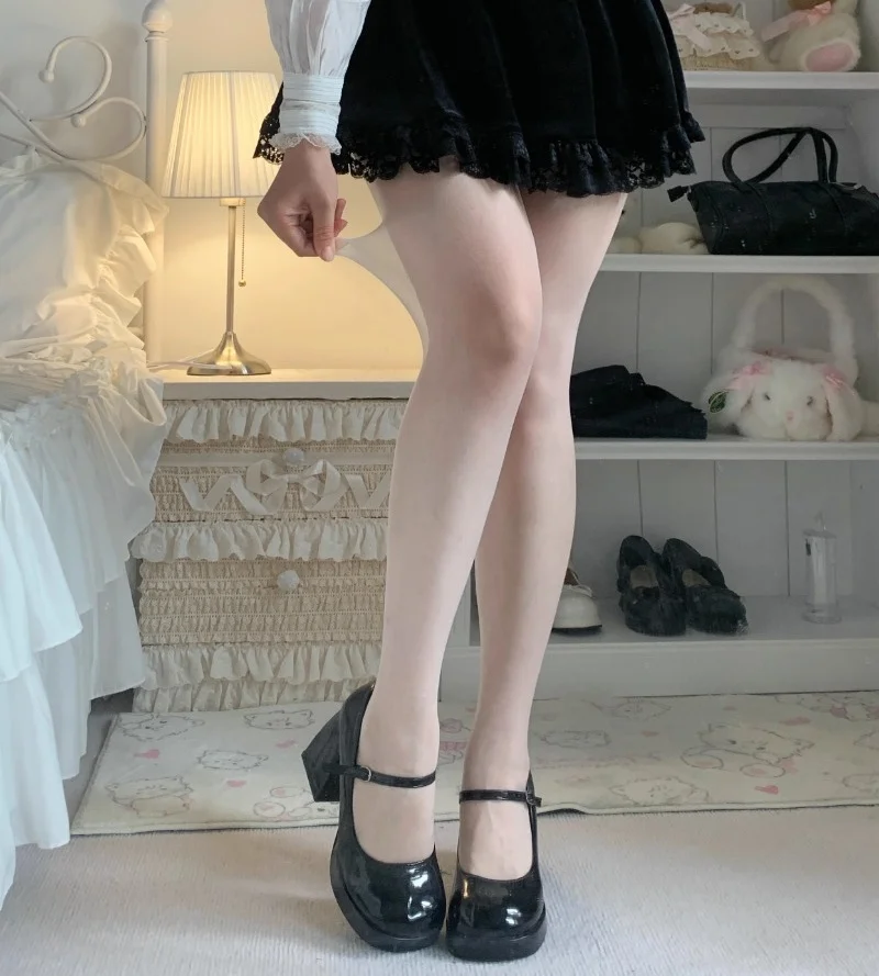 New Hot Ultra-thin White Silk Women's Spring Summer Anti-hook Silk Pineapple Socks Japanese Lolita Print JK Slim Leg Tights
New Hot Ultra-thin White Silk Women's Spring Summer Anti-hook Silk Pineapple Socks Japanese Lolita Print JK Slim Leg Tights