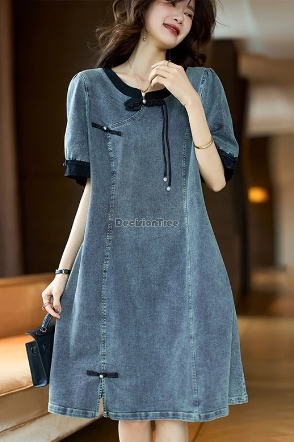 2026 new chinese national retro style fashion patchwork short-sleeved cheongsam dress for women loose denim daily qipao dress
2026 new chinese national retro style fashion patchwork short-sleeved cheongsam dress for women loose denim daily qipao dress