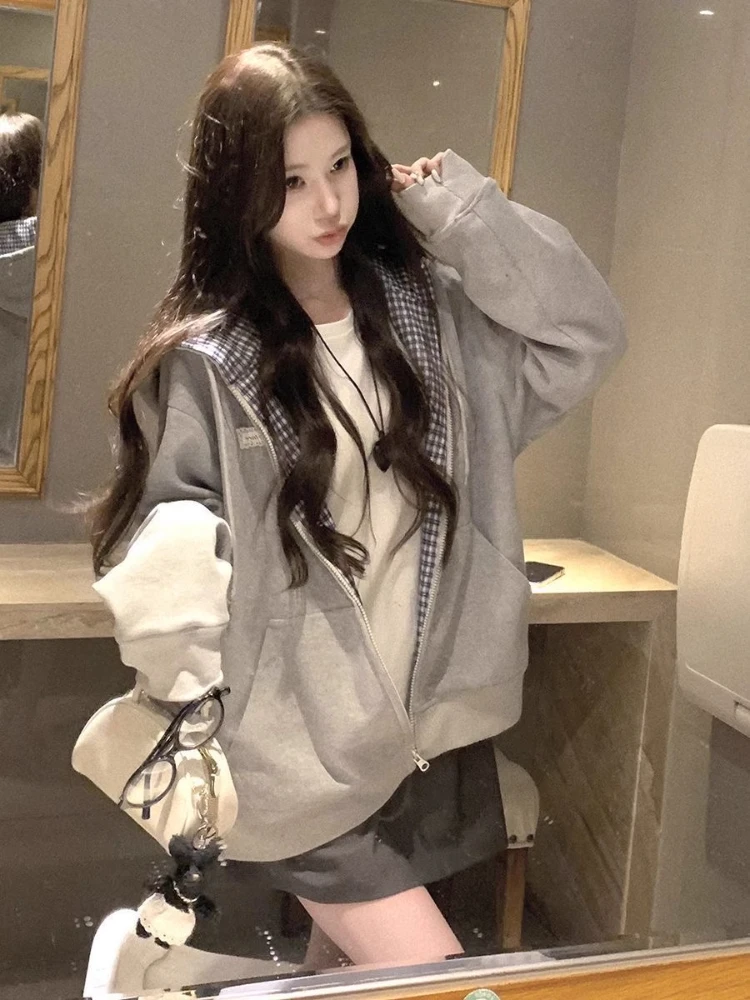 Early Autumn Retro Plaid Patchwork Cardigan Women Casual Sweet Loose Oversize Hooded Hoodie Ladies Y2k Fashion Sweatshirt New
Early Autumn Retro Plaid Patchwork Cardigan Women Casual Sweet Loose Oversize Hooded Hoodie Ladies Y2k Fashion Sweatshirt New