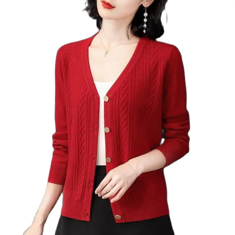 Women‘s New V Rabbit Fur Sweater Autumn And Winter Coat Spring And Autumn Women’s Fashion Mother Cardigan Loose Casual Sweater
Women‘s New V Rabbit Fur Sweater Autumn And Winter Coat Spring And Autumn Women’s Fashion Mother Cardigan Loose Casual Sweater