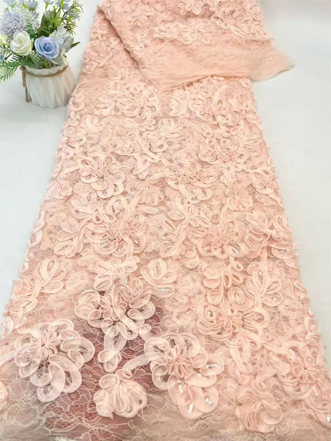 White African Sequins Beaded Lace Fabric Nigerian Tulle French Mesh Embroidery for Party Latest Style Beaded Lace for Clothing
White African Sequins Beaded Lace Fabric Nigerian Tulle French Mesh Embroidery for Party Latest Style Beaded Lace for Clothing