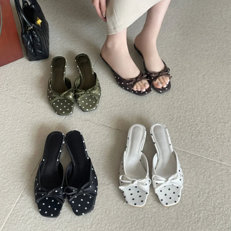 Women Polka Dot Butterfly-knot Slippers Fashion Open Toe Low Heels Party Dress Slide 2026 New Outdoor Vacation Summer Shoes
Women Polka Dot Butterfly-knot Slippers Fashion Open Toe Low Heels Party Dress Slide 2026 New Outdoor Vacation Summer Shoes