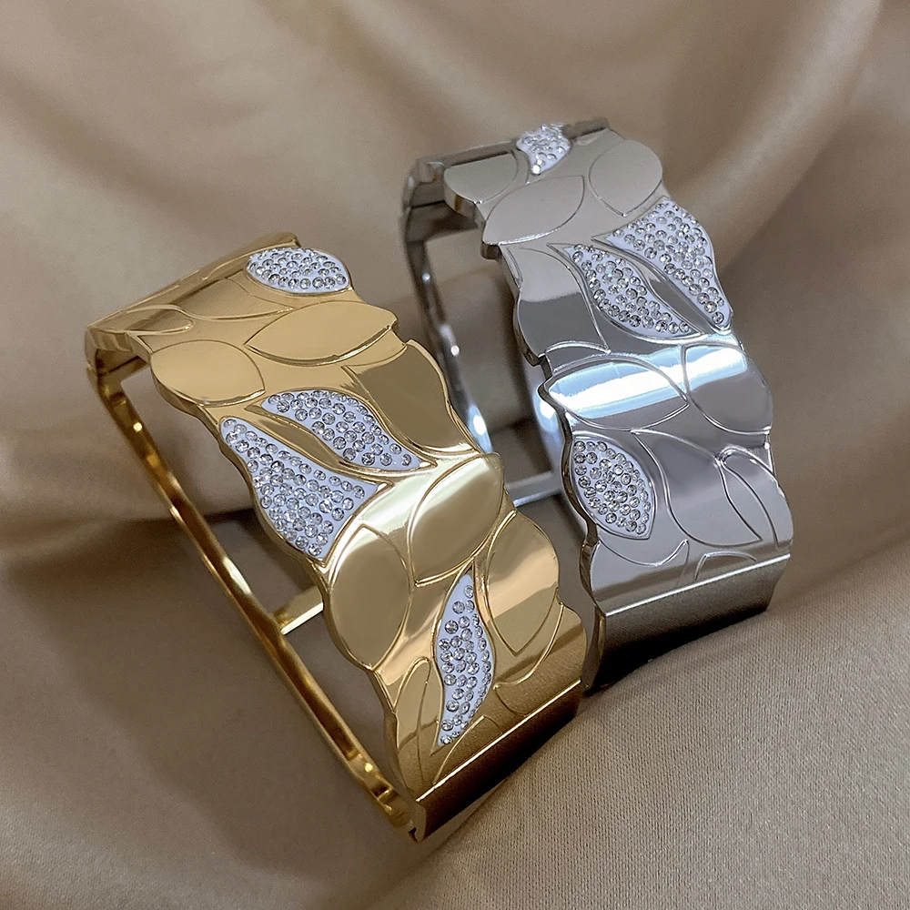 Chunky Thick Stainless Steel Bracelets Leaf Shape Wide Bangles Luxury Rhinestones for Women Men Waterproof Jewelry Gifts
Chunky Thick Stainless Steel Bracelets Leaf Shape Wide Bangles Luxury Rhinestones for Women Men Waterproof Jewelry Gifts
