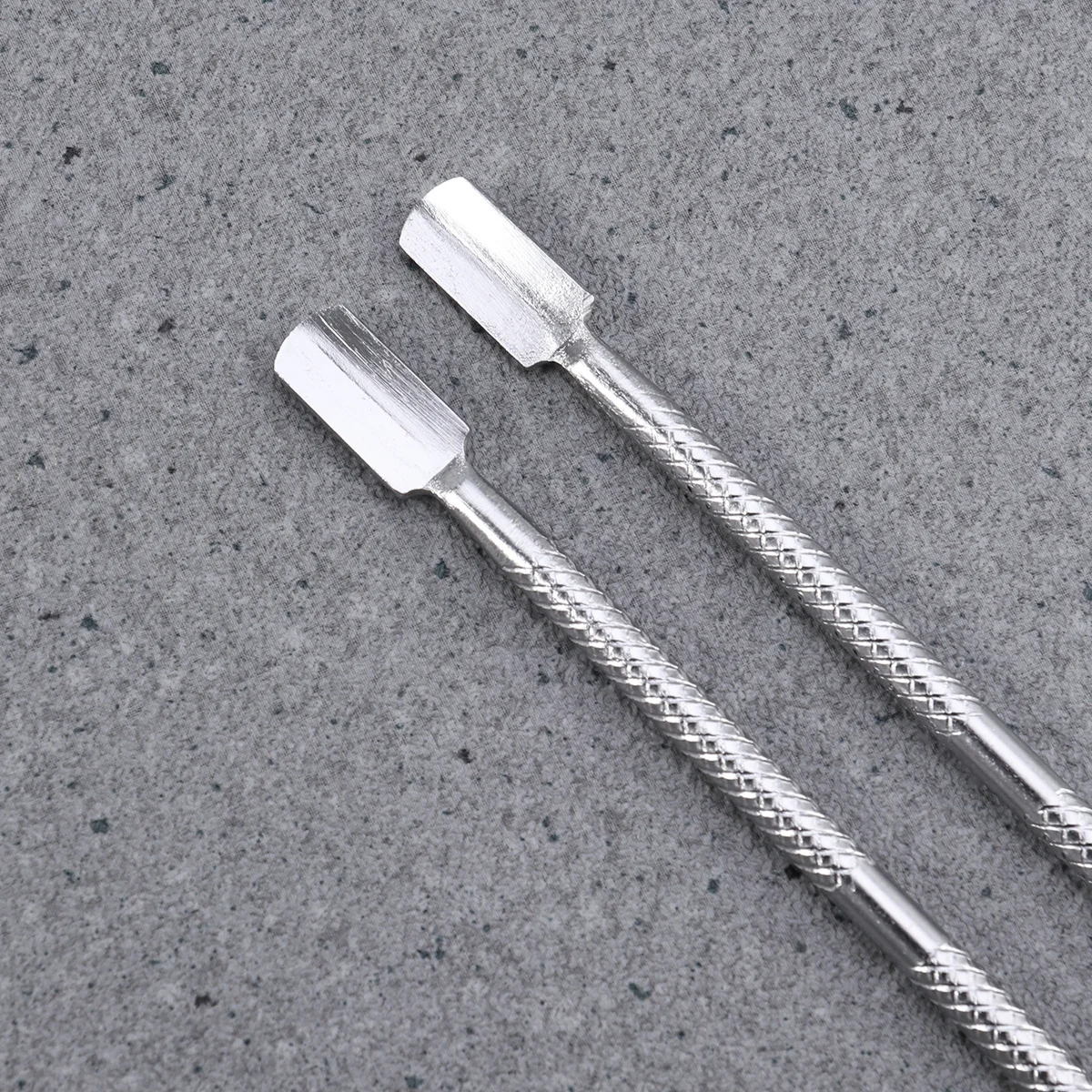 2Pcs Dead Skin Pusher Stainless Steel Cuticle Spoon for Nail Polish Prep Nail Cuticle Cleaner Professional Use
2Pcs Dead Skin Pusher Stainless Steel Cuticle Spoon for Nail Polish Prep Nail Cuticle Cleaner Professional Use