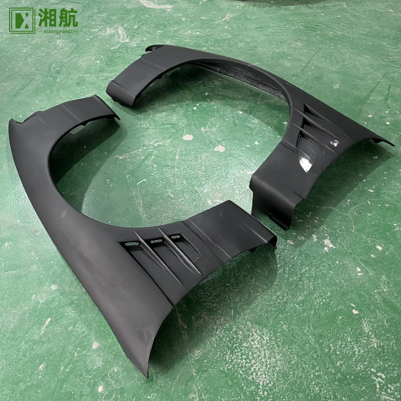 Suitable for Nissan 180SX G-CORP body modification, resin fiber front fender, front leaf panel
Suitable for Nissan 180SX G-CORP body modification, resin fiber front fender, front leaf panel