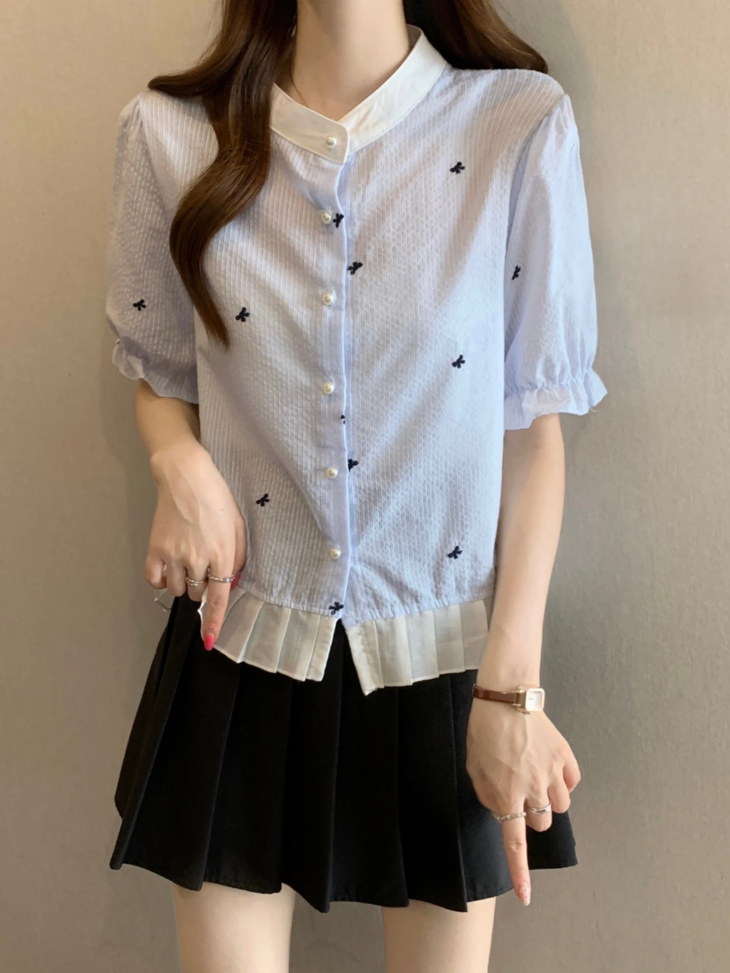 Short Sleeve Embroidered Knot Shirt Women's Style Summer Slimming Design plus Size Korean Version Casual Blouse
Short Sleeve Embroidered Knot Shirt Women's Style Summer Slimming Design plus Size Korean Version Casual Blouse