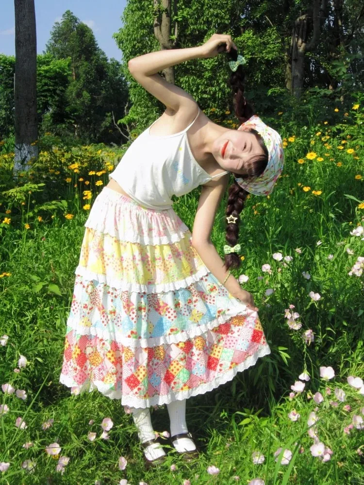 Floral Skirt Women's Colorful Print Patchwork 2025 New Sweet High-Waist Midi Skirt Slim Fit Casual Fernch Fashion Spring Summer
Floral Skirt Women's Colorful Print Patchwork 2025 New Sweet High-Waist Midi Skirt Slim Fit Casual Fernch Fashion Spring Summer