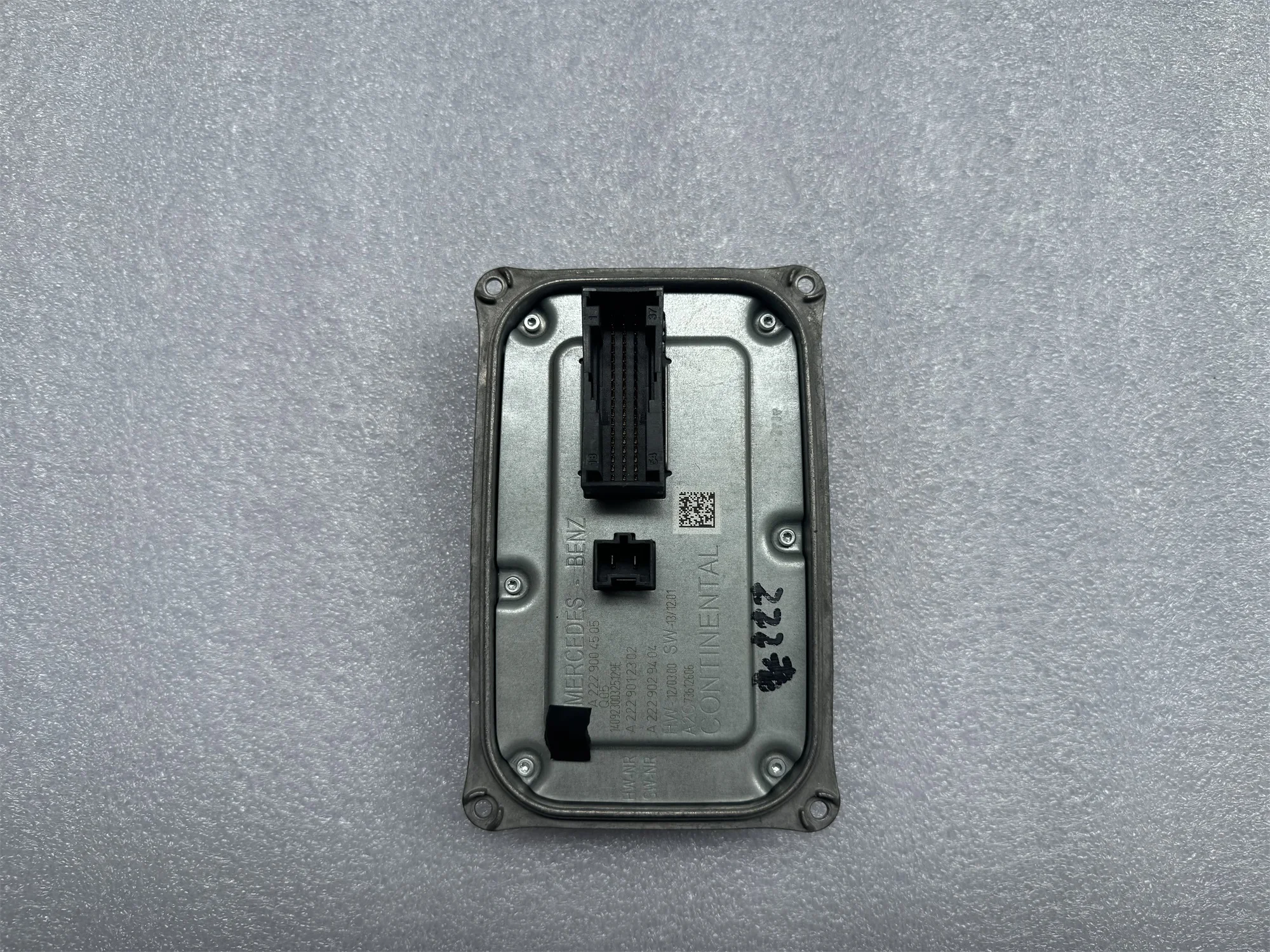 Factory Hot Selling LED Ballast Control Module Unit Suitable For S-Class W222 W217 Headlight Control Unit OE A222
Factory Hot Selling LED Ballast Control Module Unit Suitable For S-Class W222 W217 Headlight Control Unit OE A222