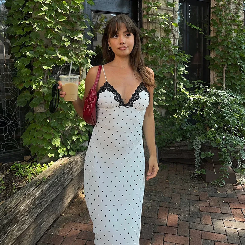 Sexy Dresses Dot Printed Casual Slim Spaghetti Strap V-Neck Lace Patchwork Long Skirts Vintage Style Elastic Waist Party Dresses
Sexy Dresses Dot Printed Casual Slim Spaghetti Strap V-Neck Lace Patchwork Long Skirts Vintage Style Elastic Waist Party Dresses