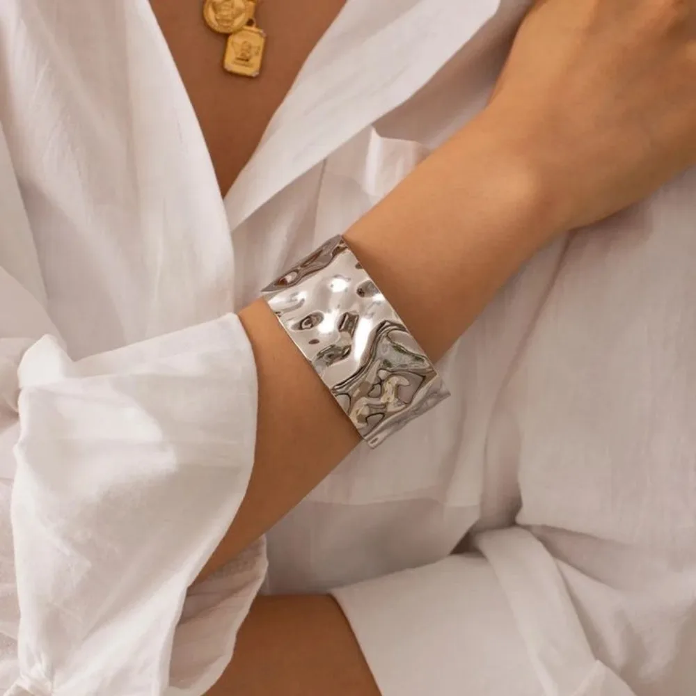 High Sense Irregular Metal Bangle INS Fashion Exaggerated Design Minimal Luxury Waterproof Trendy Hand Accessories for Female
High Sense Irregular Metal Bangle INS Fashion Exaggerated Design Minimal Luxury Waterproof Trendy Hand Accessories for Female