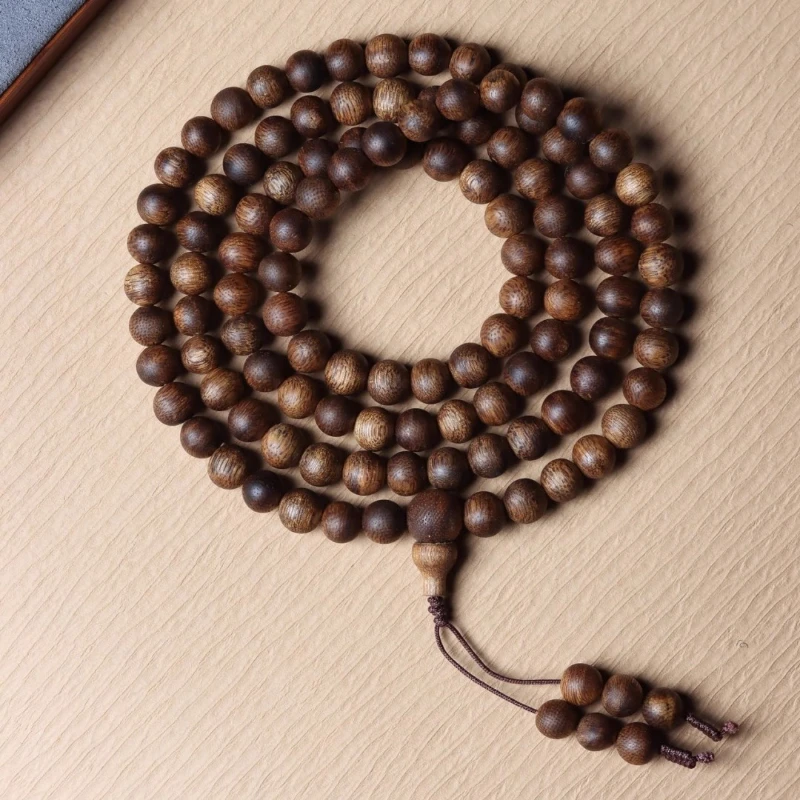 Hainan Yingge Green Chess Nan Agarwood Bracelet 8mm Full Oil Grid Qi Nan Prayer Beads Unisex Multi-circle Bracelet 
Hainan Yingge Green Chess Nan Agarwood Bracelet 8mm Full Oil Grid Qi Nan Prayer Beads Unisex Multi-circle Bracelet