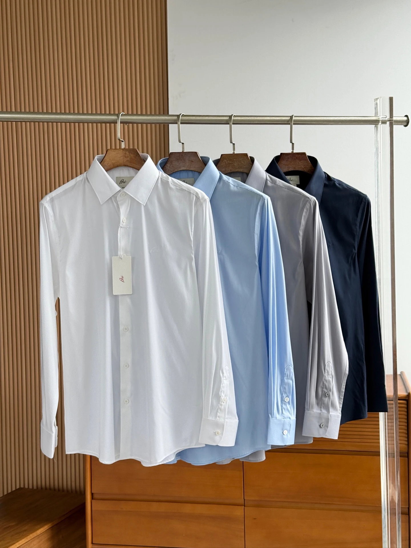 OECHSLI Shirt cotton men 2025 New casual fashion embroidery comfortable long sleeves straight high quality size S-XXL
OECHSLI Shirt cotton men 2025 New casual fashion embroidery comfortable long sleeves straight high quality size S-XXL