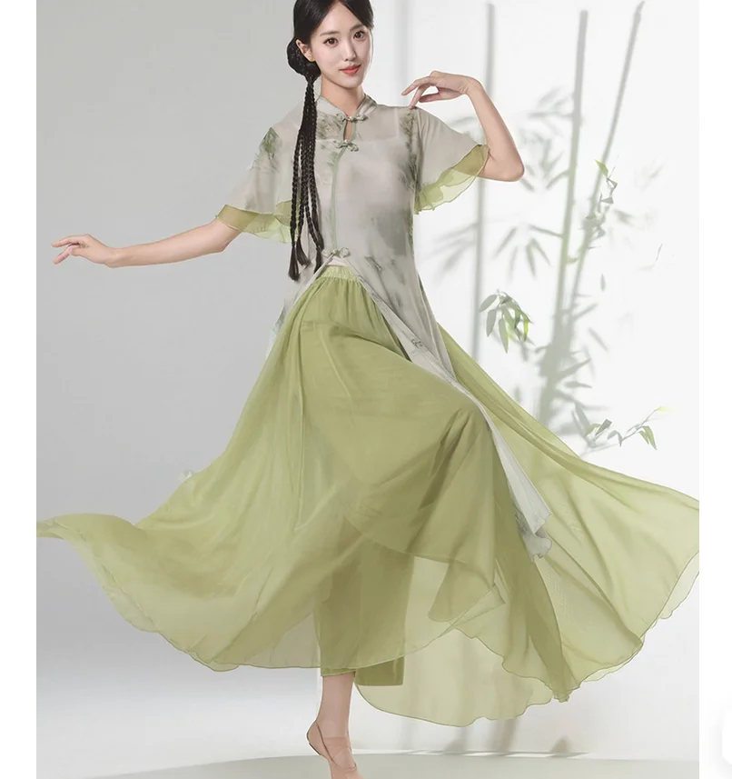 Dongfanghong классический танцевальный костюм, женское элегантное танцевальное платье Cheongsam, танцевальный костюм
Dongfanghong классический танцевальный костюм, женское элегантное танцевальное платье Cheongsam, танцевальный костюм